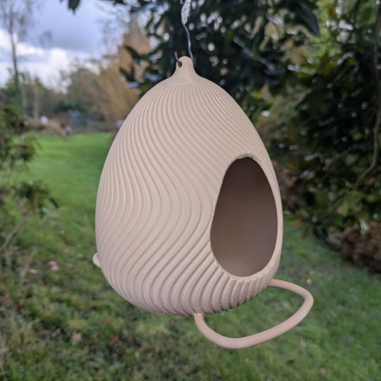 Mangeoire à oiseaux à suspendre modèle "œuf" La Buse Qui File