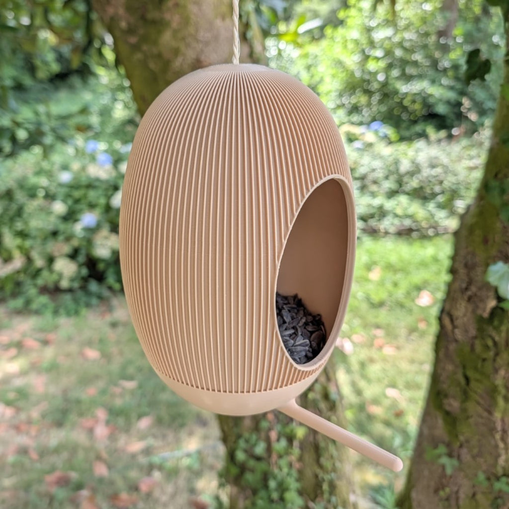 "La Cannelé" Hanging Bird Feeder