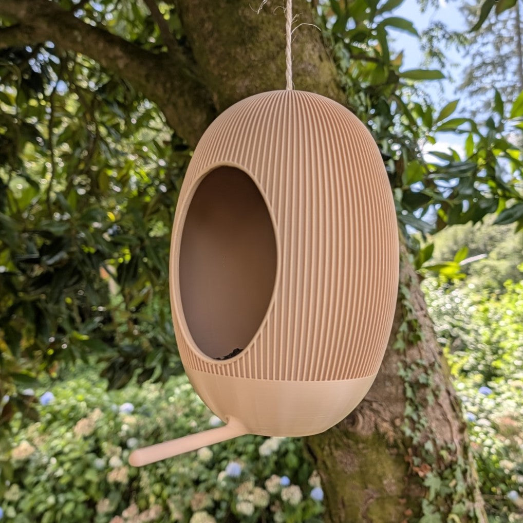 "La Cannelé" Hanging Bird Feeder