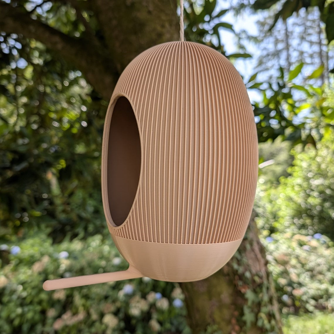 "La Cannelé" Hanging Bird Feeder