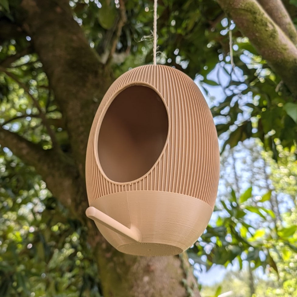 "La Cannelé" Hanging Bird Feeder
