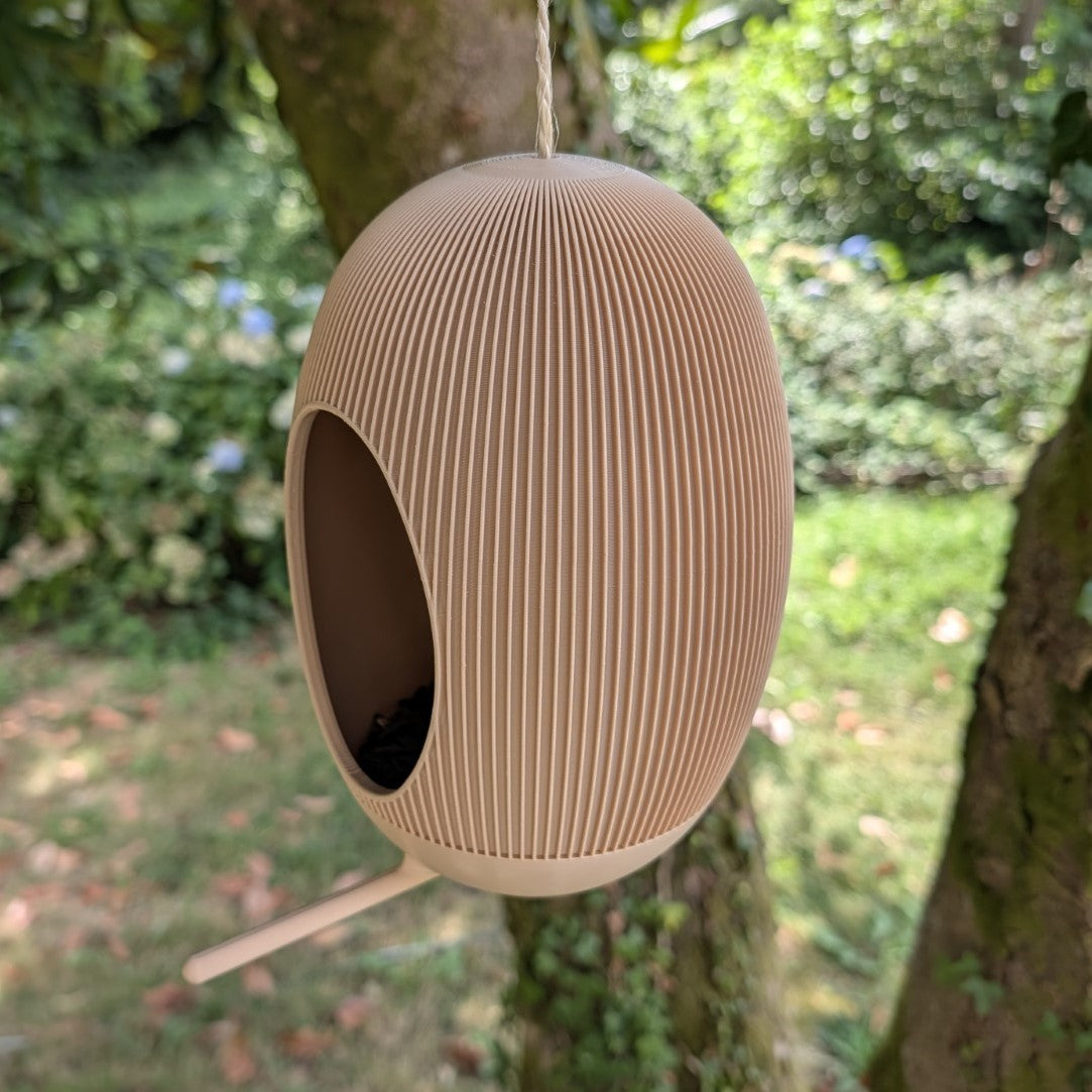 "La Cannelé" Hanging Bird Feeder
