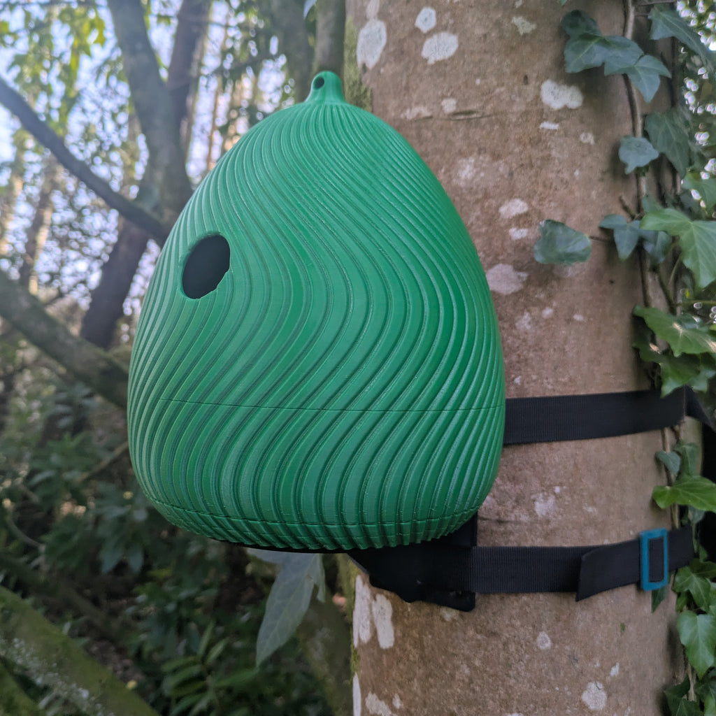 Nichoir à oiseaux modèle "L’Œuf" La Buse Qui File