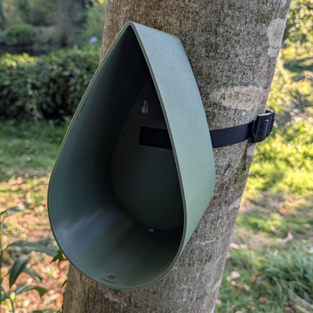 Nichoir à Oiseaux en plastique La Larme avec Sangle - Conforme LPO La Buse Qui File