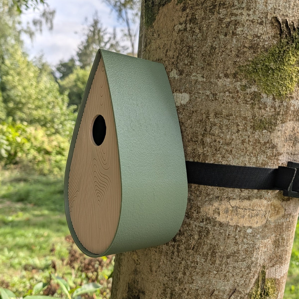 Vogelhaus zur Gurtbefestigung Modell "Die Träne"
